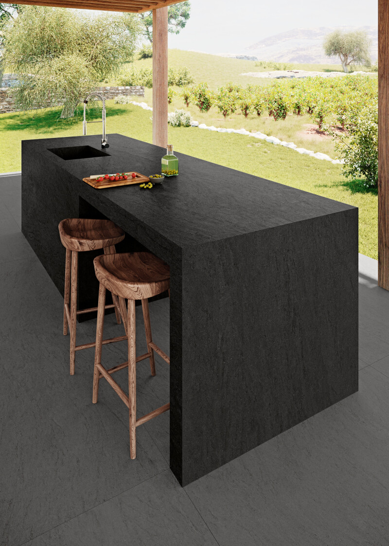 BASALTINA ANTRACITA NATURAL 120X120