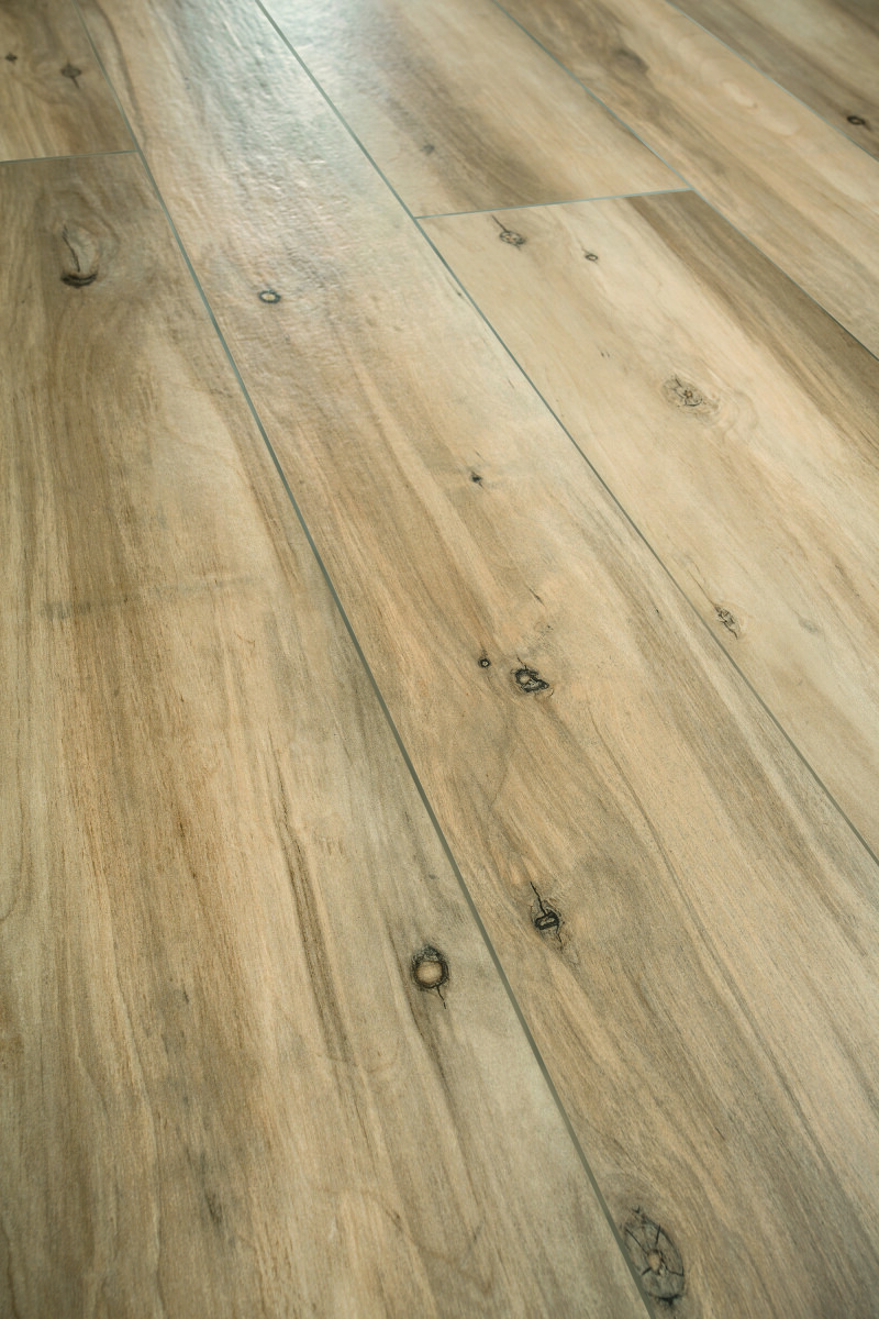 SHERWOOD ROBLE NATURAL 19.5X120